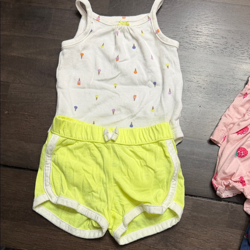ALL CARTERS- Colorful Baby Rompers Set - Picture 2 of 15